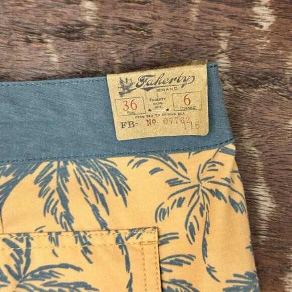 NWT Faherty Shorts Mens 36 Orange Hybrid Board Shorts Casual Beach Adult NWT - Picture 3 of 9